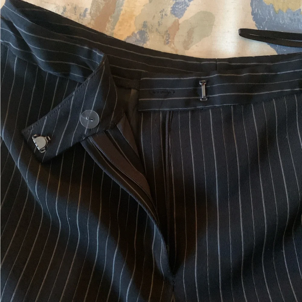 Brand New Jones New York Suits & Blazers | Women 2 Piece Black Pinstripe Suit - Picture 7 of 7
